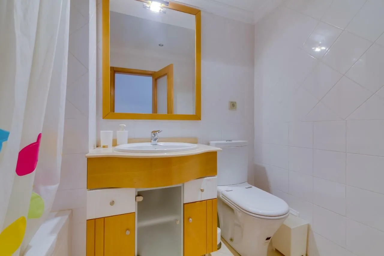 Casa Luz - Quarteira Villa 0*,  Portugal