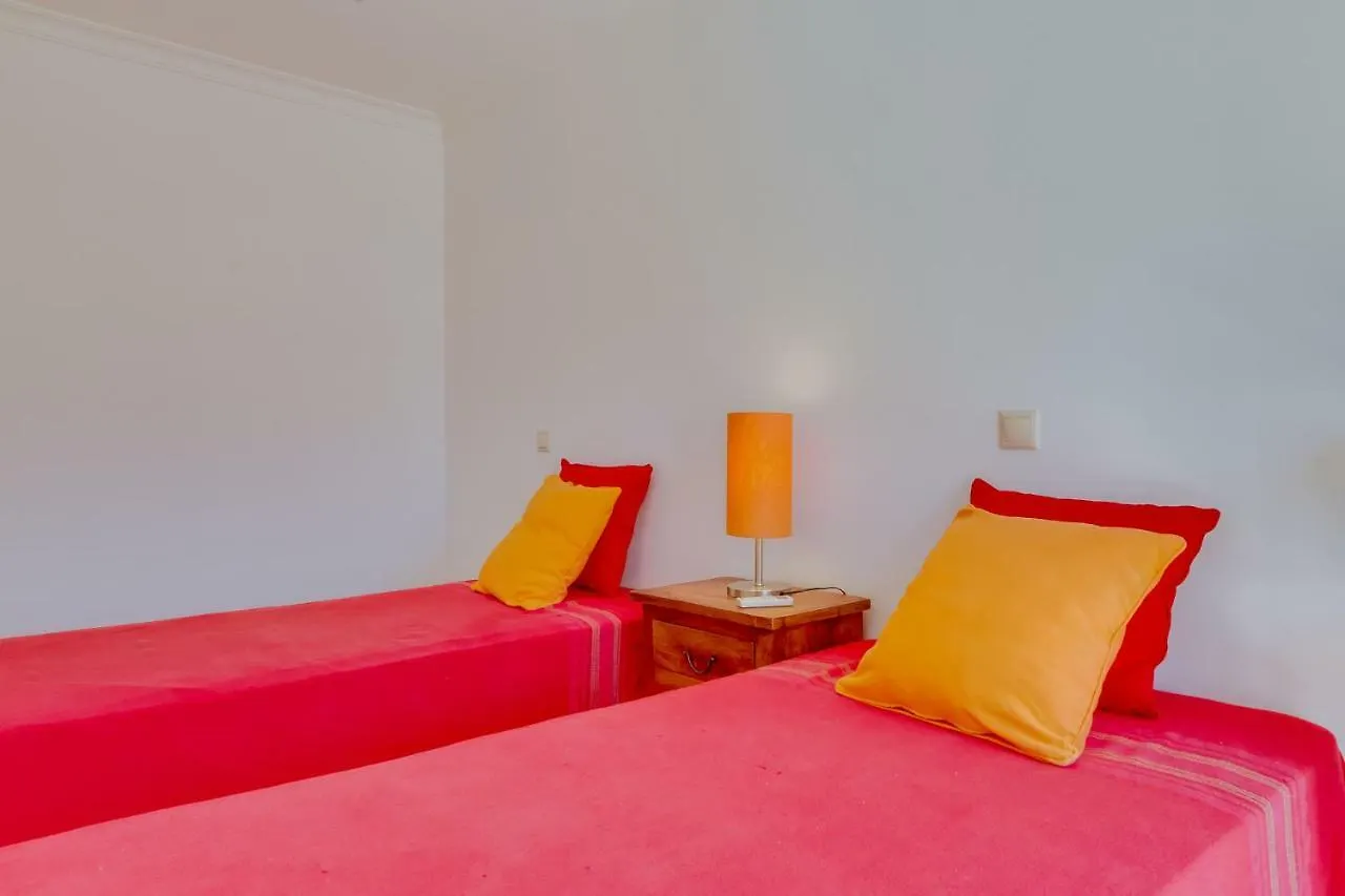 Casa Luz - Quarteira Villa